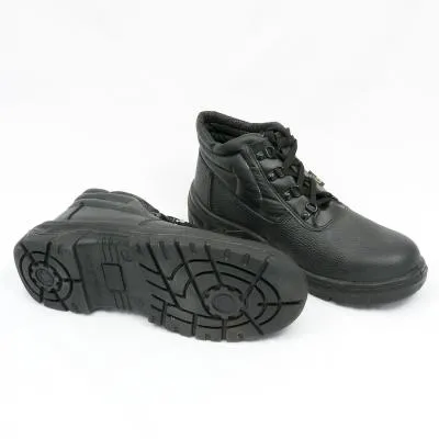 Padded Basic  S1-P Safety Boot. Metric sizing. New. Black.